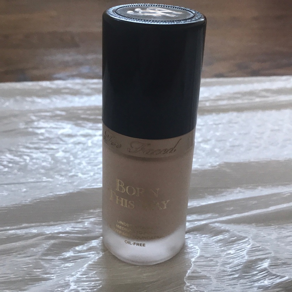Too faced Born this way foundation shade cloud.